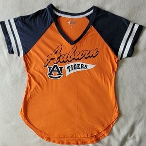 Auburn Tigers Womens V Neck T Shirt G-III 4her by Carl Banks size L preowned 🐯
